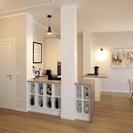 Federica Flat - Metro Monte Grappa & Parco Tesoriera Apartamento
